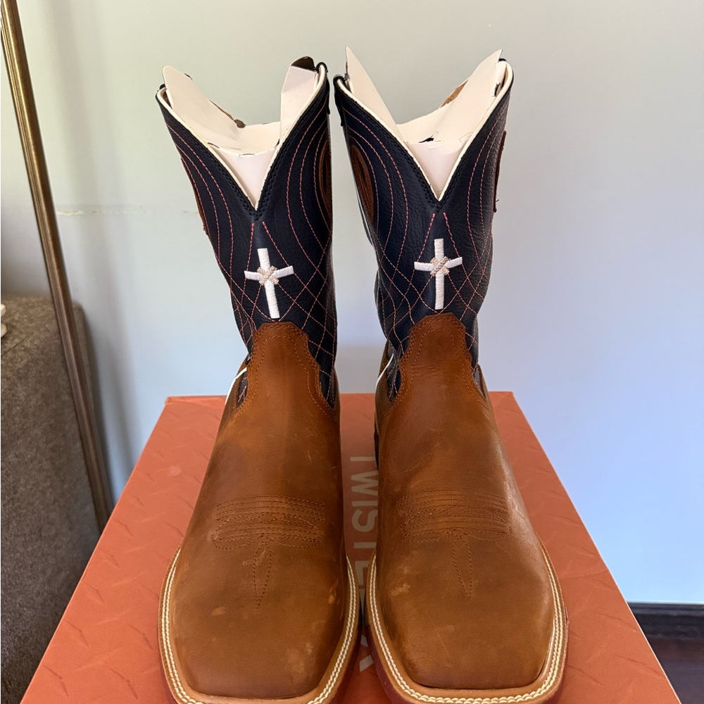 Twisted X Brown Leather Boots with Navy Embroidered Shaft - Picture 2 of 7